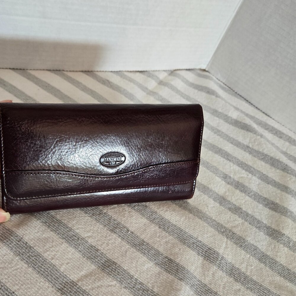 Mancini Leather Tri Fold Wallet